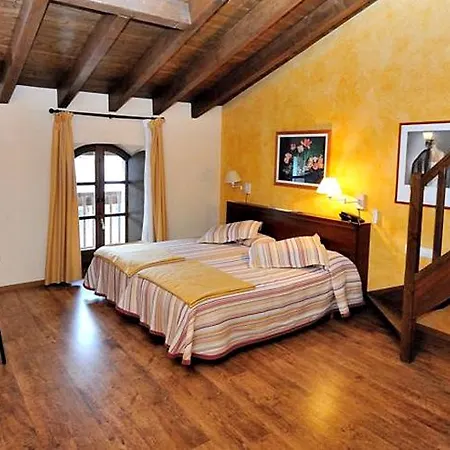 Esquirol (adults Only) 2* Llivia