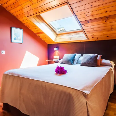 Esquirol (adults Only) Otel 2*